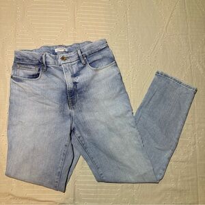 Good American Straight Leg Jeans Light Wash Size 6/28 High Rise Denim